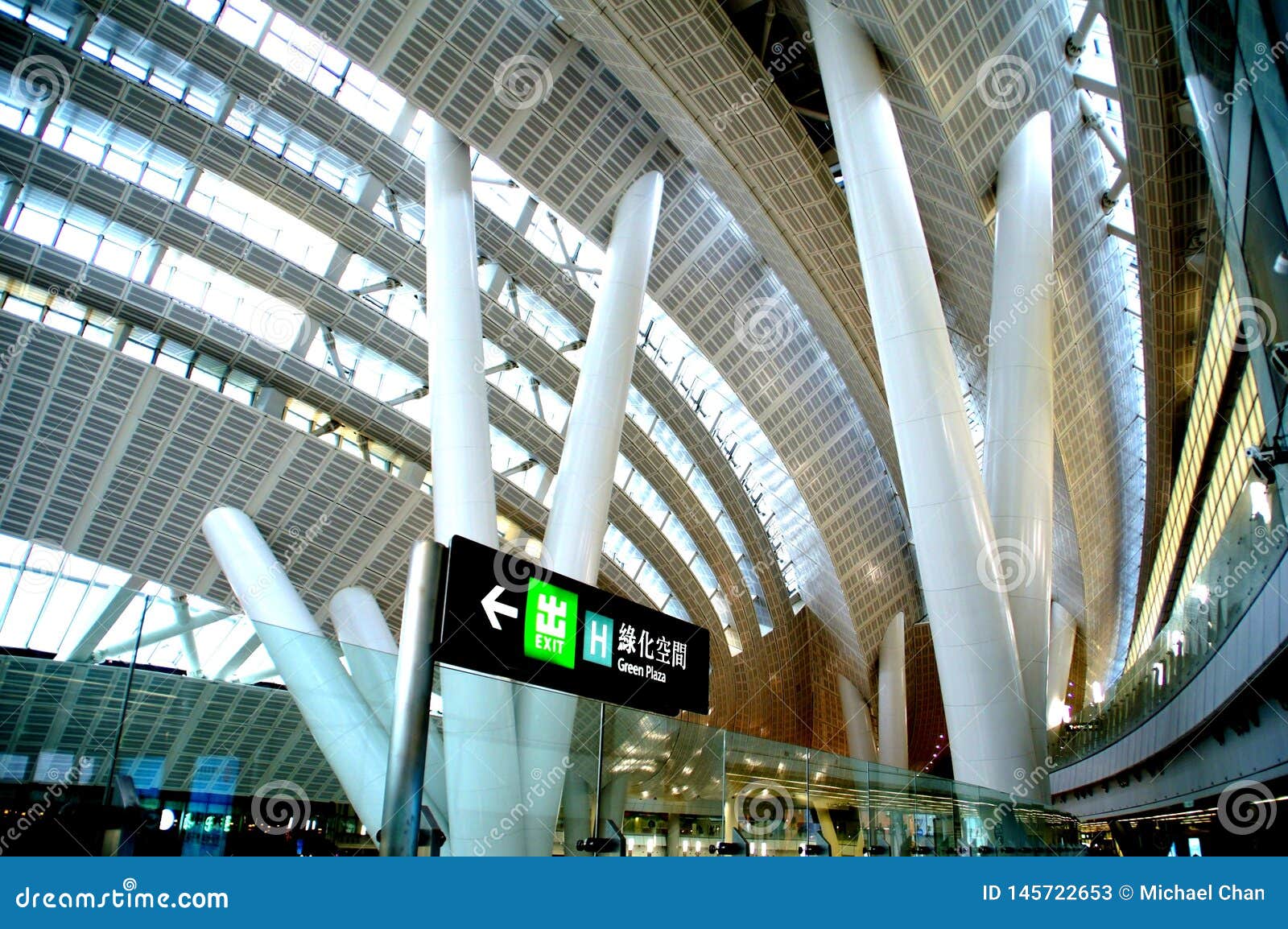 building,hong kong high speed rail west kowloon terminus